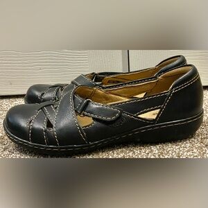 Clark’s  Womens Ashland Spin Q Black Leather Slip On Loafer Flat Sz 8.5 EUC